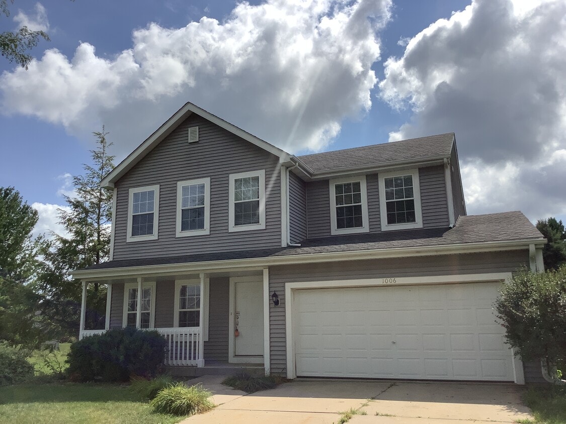 Primary Photo - 1006 Balsam Court