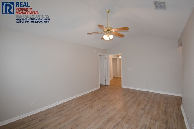 Building Photo - Wonderful 3BD 2BA in N. Murfreesboro w/ large fenced-in backyard!