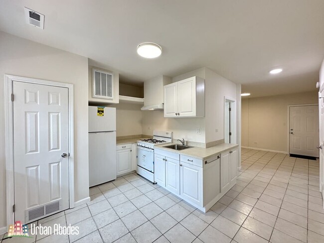 Foto del edificio - 5804 N Broadway St