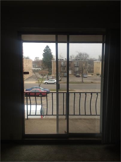 Building Photo - 815 E 38th Pl