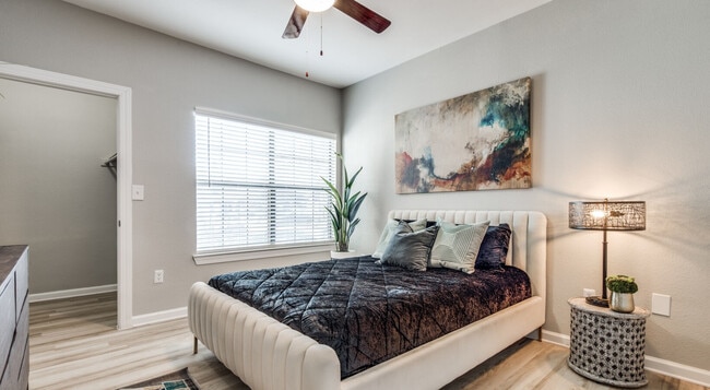 1HAB, 1BA - 807SF - Dormitorio - The Vincent