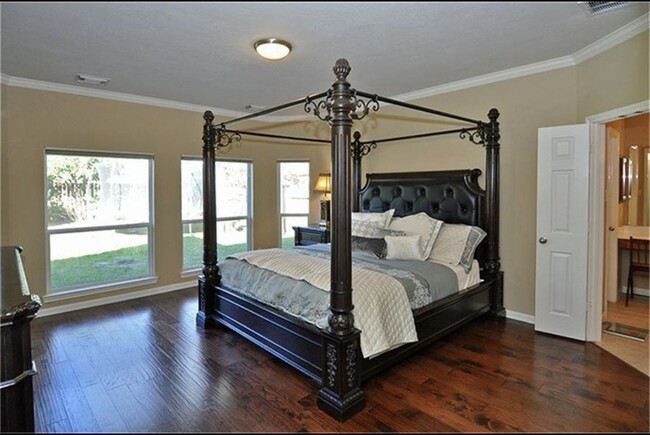 Building Photo - 14131 Sandhill Crane Dr