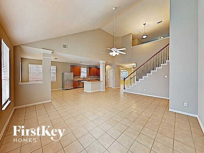 Building Photo - 31219 Fountainbrook Park Ln
