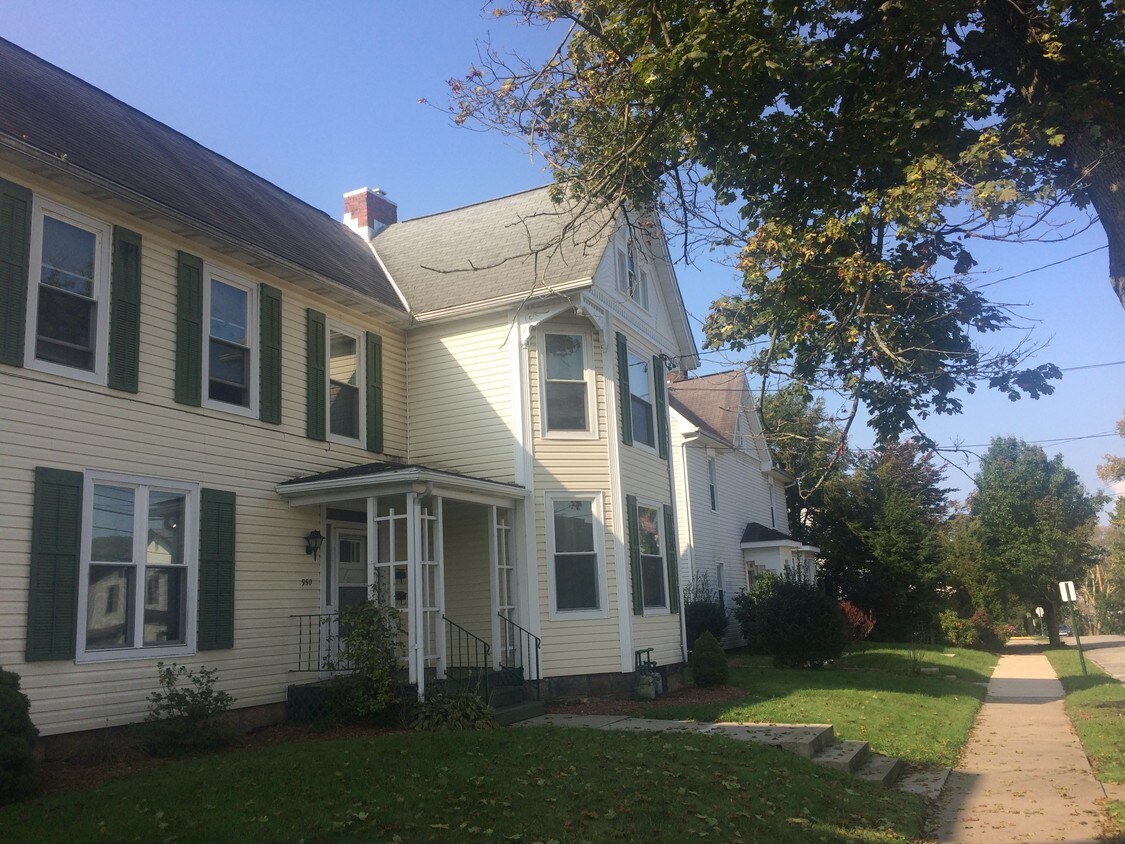 950 Church Street (casa) - 950 Klondyke Ave