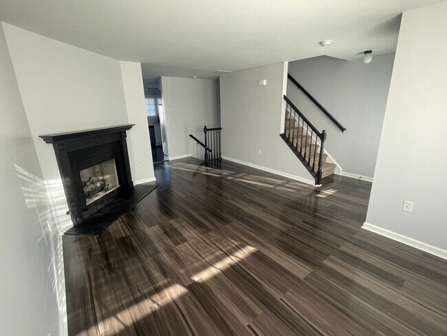 Foto del edificio - 104 Hudson Ct