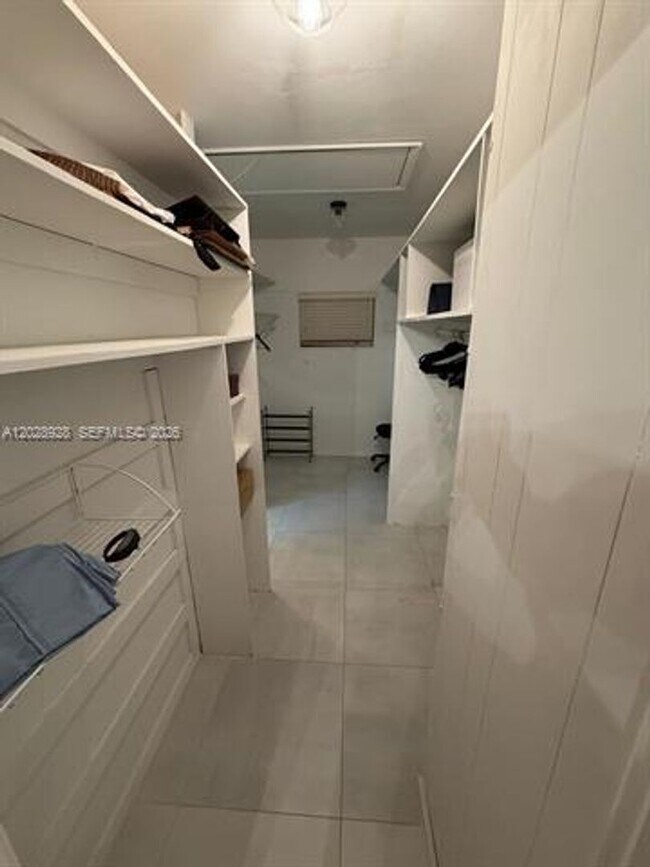 Foto del edificio - 3600 SW 26th St