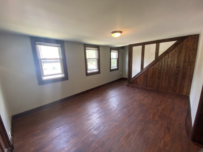 Building Photo - 223 Gregory St