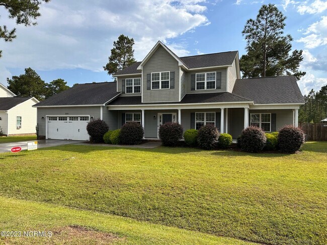 Building Photo - 209 Pineflat Way