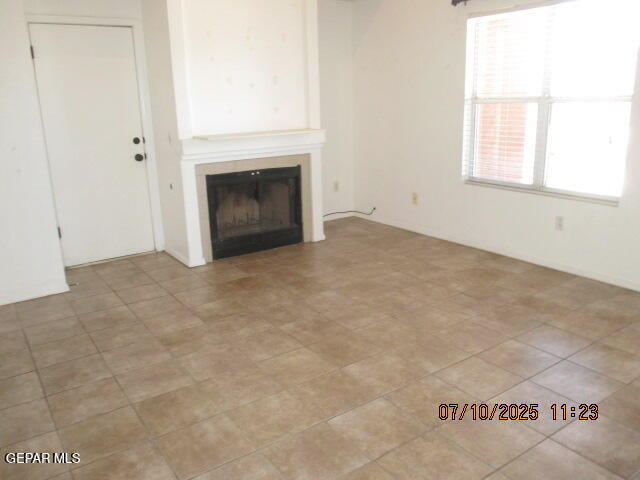 Building Photo - 7540 Le Conte Dr