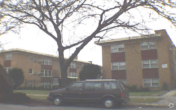 Building Photo - North Ridge Apartments