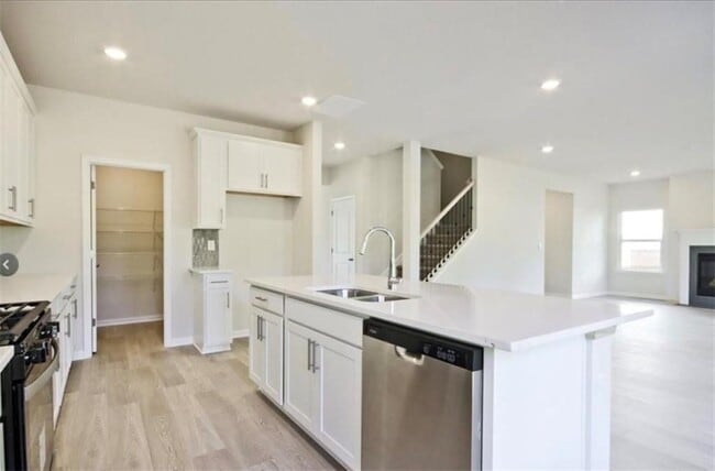 Building Photo - 1208 High Fls Ln