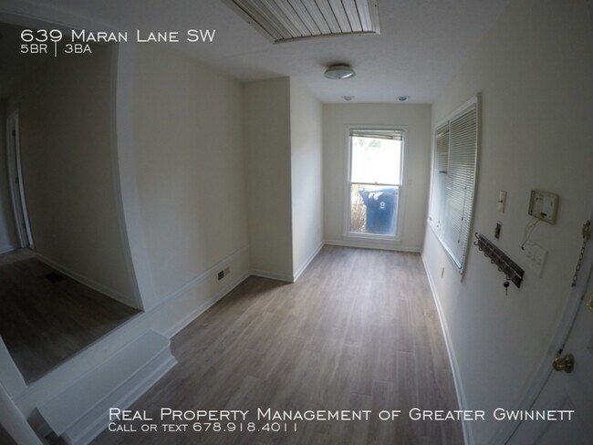 Building Photo - Beautiful Home in Mableton Georgia
