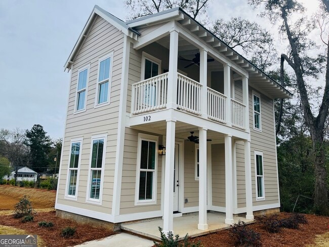 Building Photo - 102 Gardenia Ln