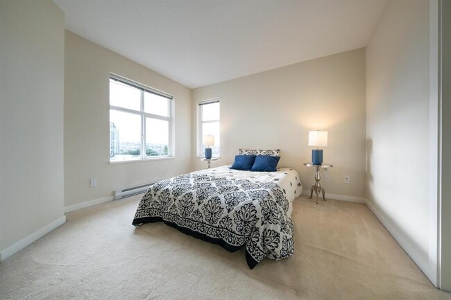 Building Photo - 4728 Brentwood Dr