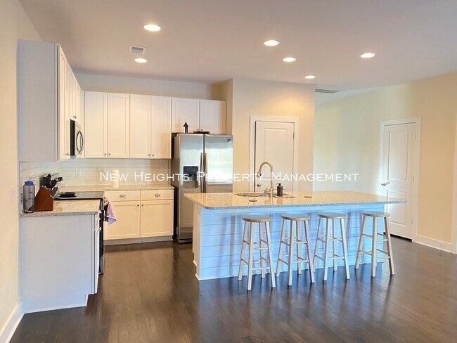 Building Photo - 8176 S Antler Dr