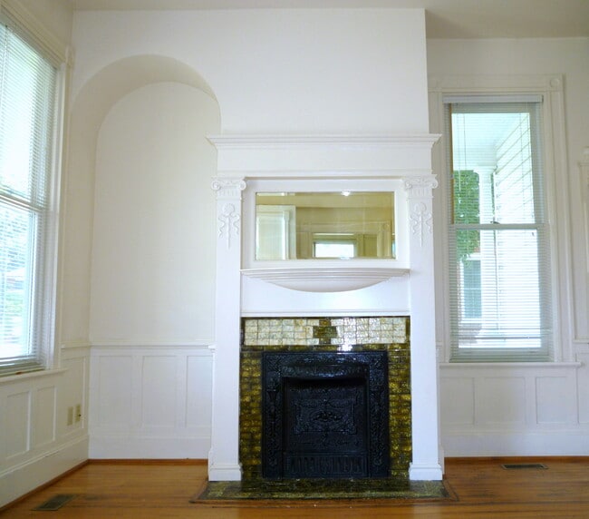 Building Photo - 1205 Wertland St