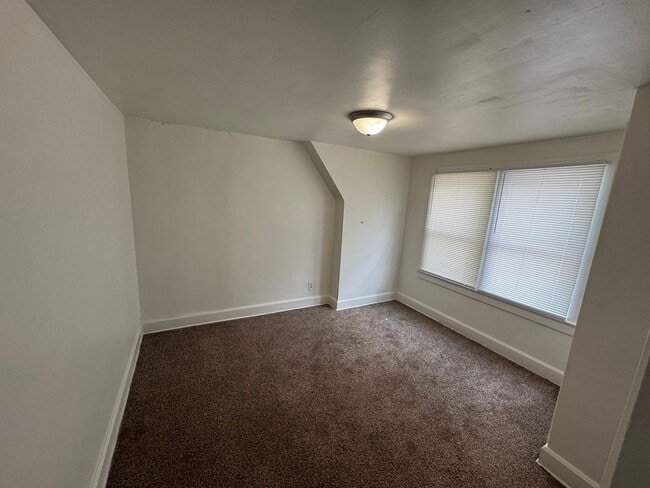 Building Photo - 663 Eastmoor Blvd