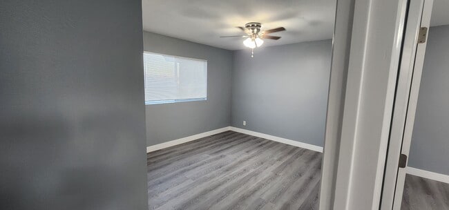 Building Photo - 1203 W 164th St