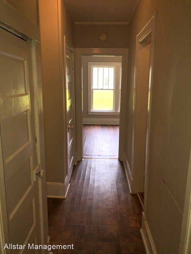 Foto del edificio - 3 br, 1 bath House - 495 Woodruff St,