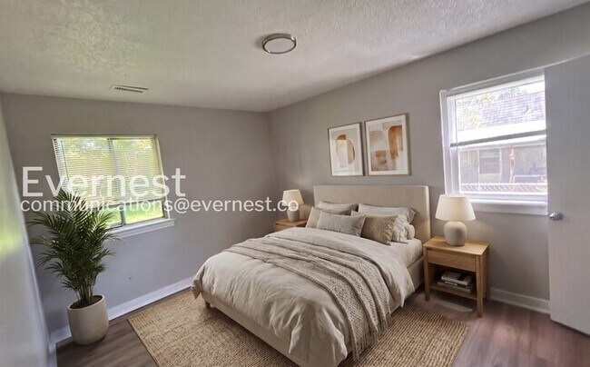 Foto del edificio - 907 Garywood Pl
