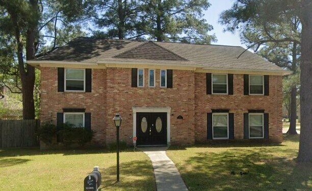 Foto principal - 8123 Theisswood Rd