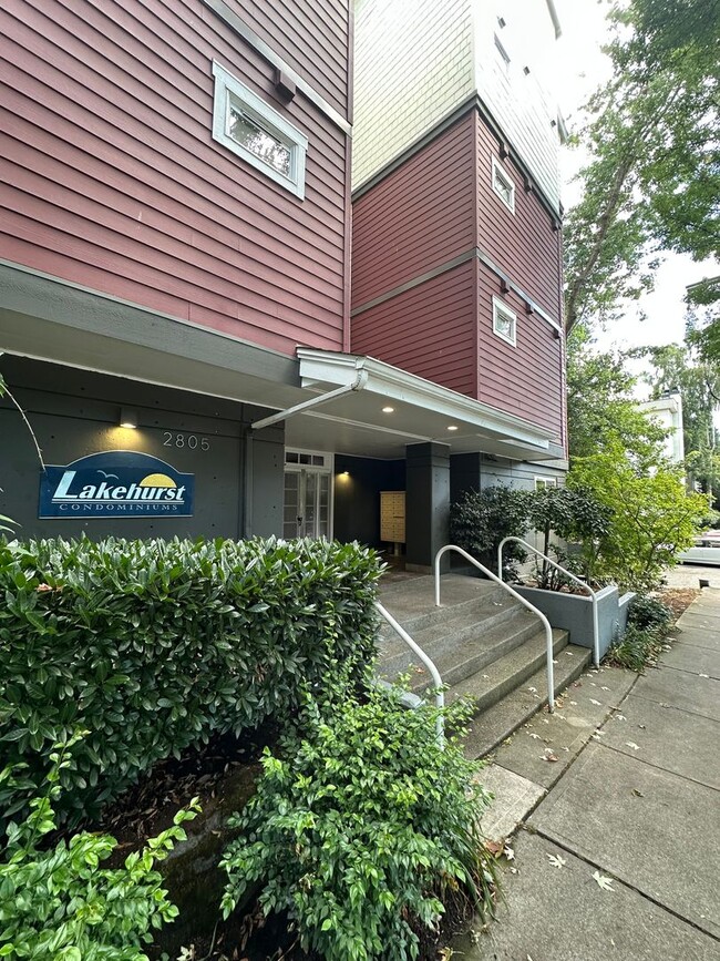 Building Photo - 2Bd/2Ba Seattle Condo