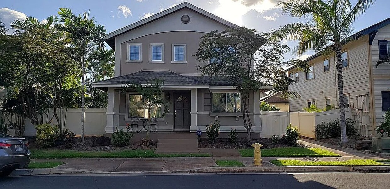 Primary Photo - Beautiful 4 Bedroom Home in Ocean Pointe *...