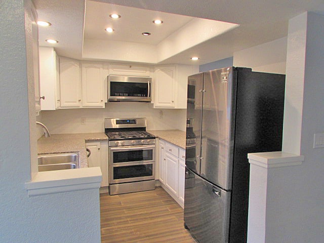Building Photo - Cozy, upgraded 2-bedroom 2.5 bath condo in...