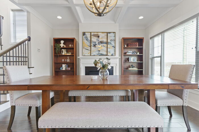 Foto principal - Luxurious 4-Bed Townhouse with Fireplace &...