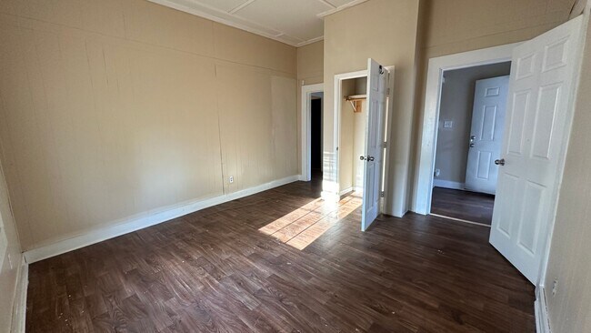 Building Photo - 3 bedroom home in Monroe!