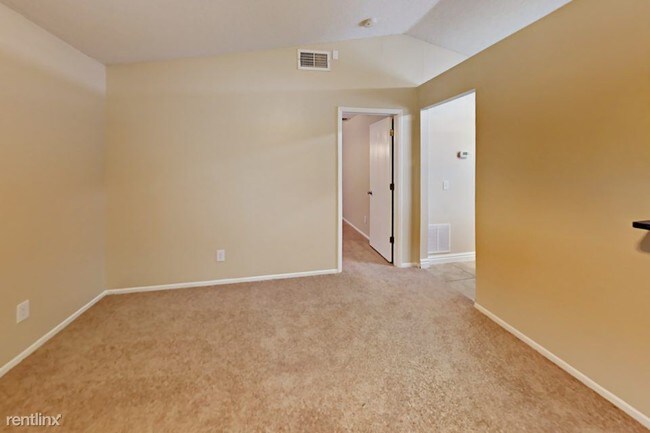 Foto del edificio - 609 Leland Dr