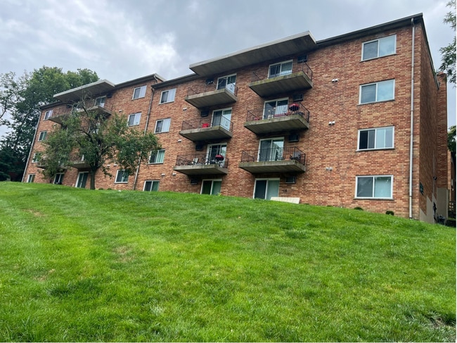 Building Photo - 1751 Gilsey Ave