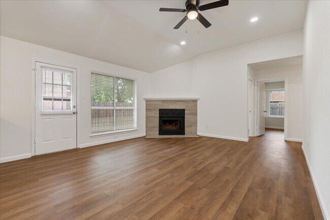 Foto del edificio - 14309 Levering St