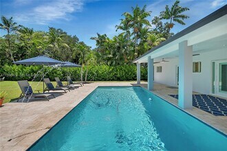 Building Photo - 8015 SW 136th St