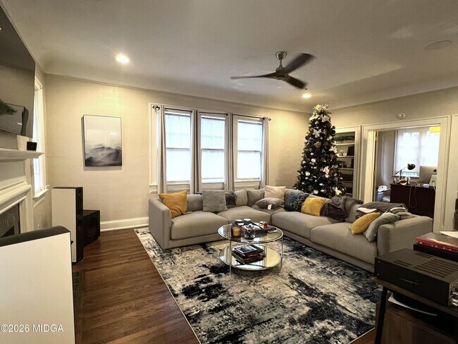 Foto del edificio - 171 Calloway Dr