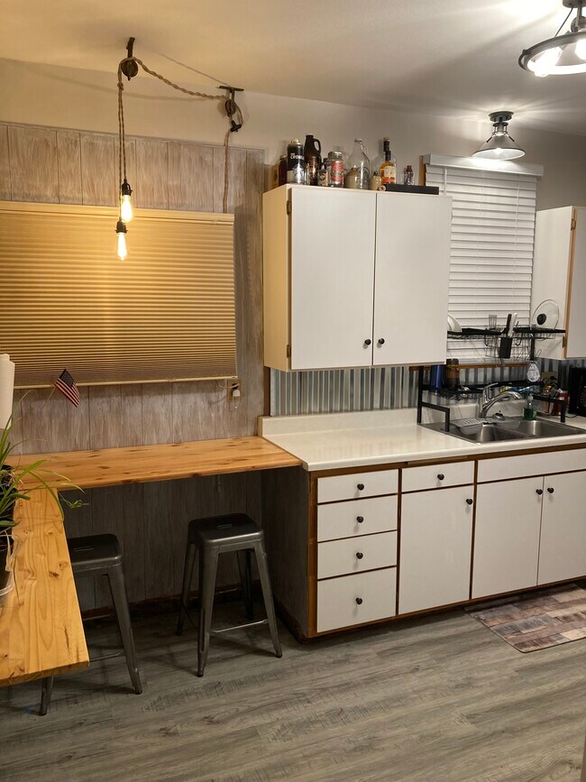 Foto del edificio - 413 2nd St SW