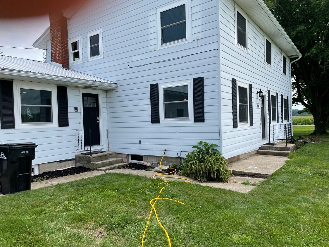 Primary Photo - 8857 Freeport Ave