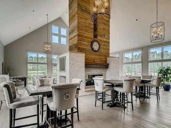 Foto del edificio - 6010 Chasewood Pky