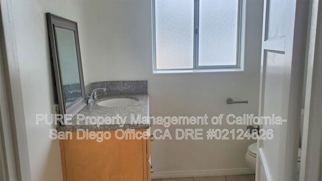 Building Photo - 2108 Alta Vista Dr