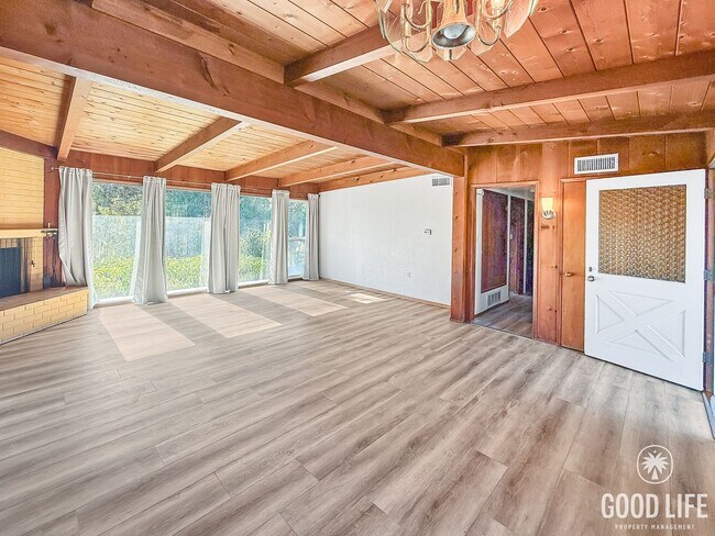 Foto del edificio - Charming El Cajon Home with Spacious Livin...