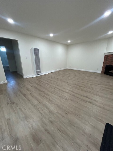 Foto del edificio - 1031 Linden Ave