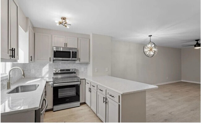 Foto del edificio - Angier Townhome