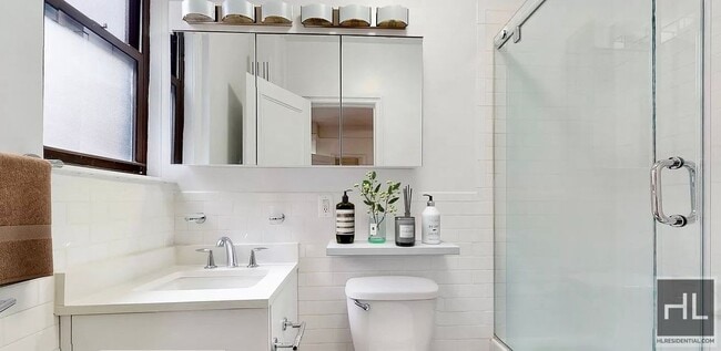 Building Photo - EAST 46 STREET