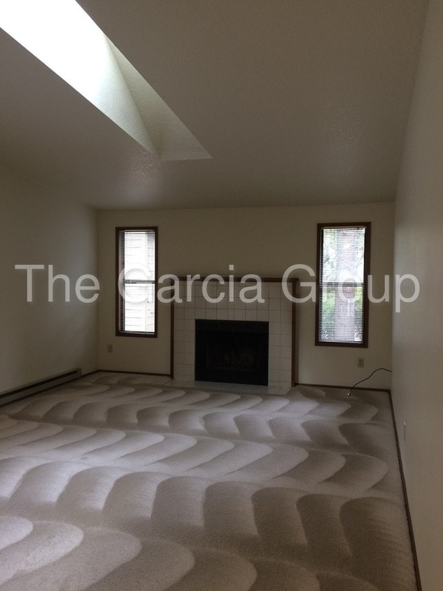 Great Johns Landing Duplex! House Rental in Portland, OR