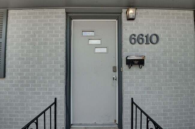 Foto del edificio - $2,595- 4 Bed, 2 Bath Home in Arvada with ...