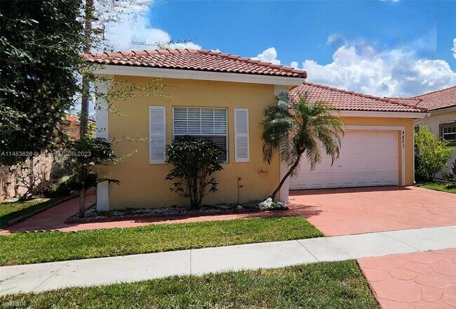 Building Photo - 3 br, 2 bath House - 4801 SW 153rd Ter
