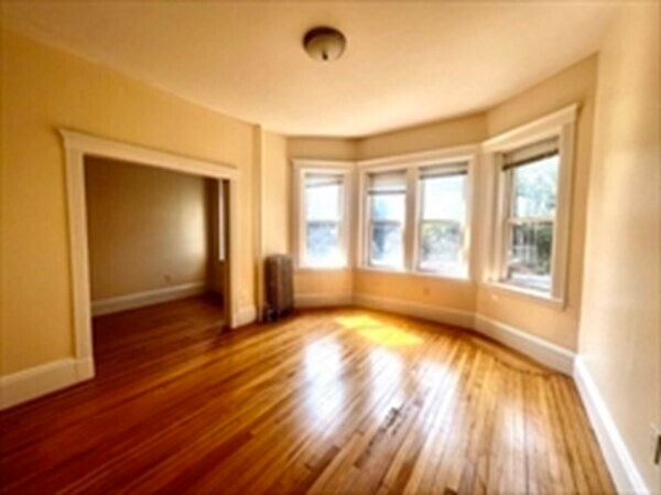 Foto del edificio - 102 Trowbridge St