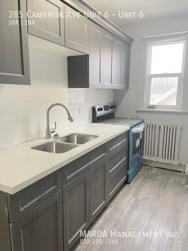 Photo du bâtiment - MODERN 2 BED 1 BATH NEAR UNIVERSITY OF WIN...