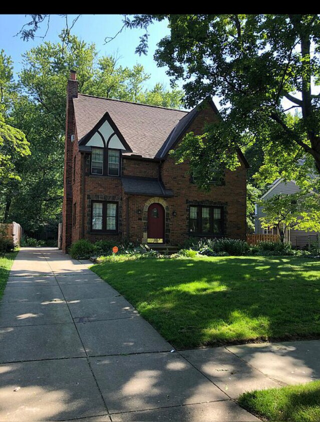 3535 Norwood Rd, Shaker Heights, OH 44122 House Rental in Shaker