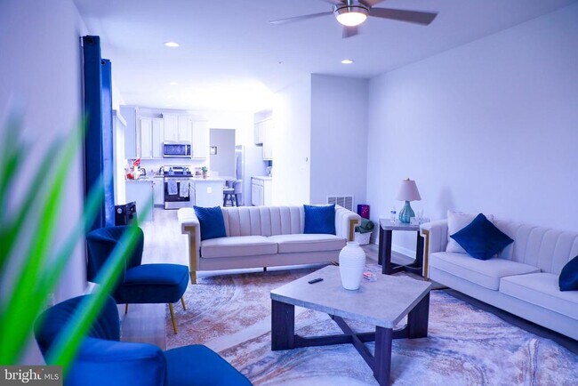Foto del edificio - 11801 Asbury Dr